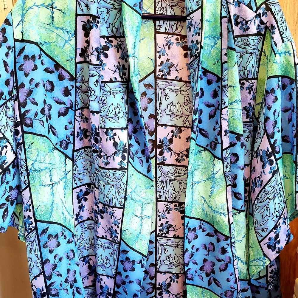 Gorgeous Kimono type shirt